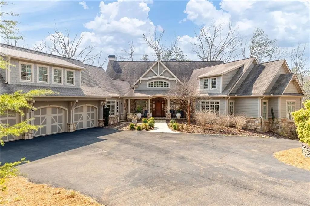 928 Black Bear Trail, Jasper