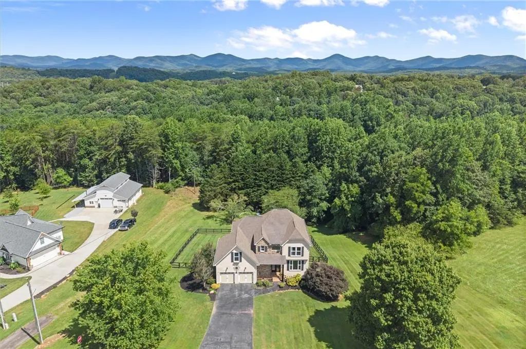 15 Hyalite Road E, Dahlonega