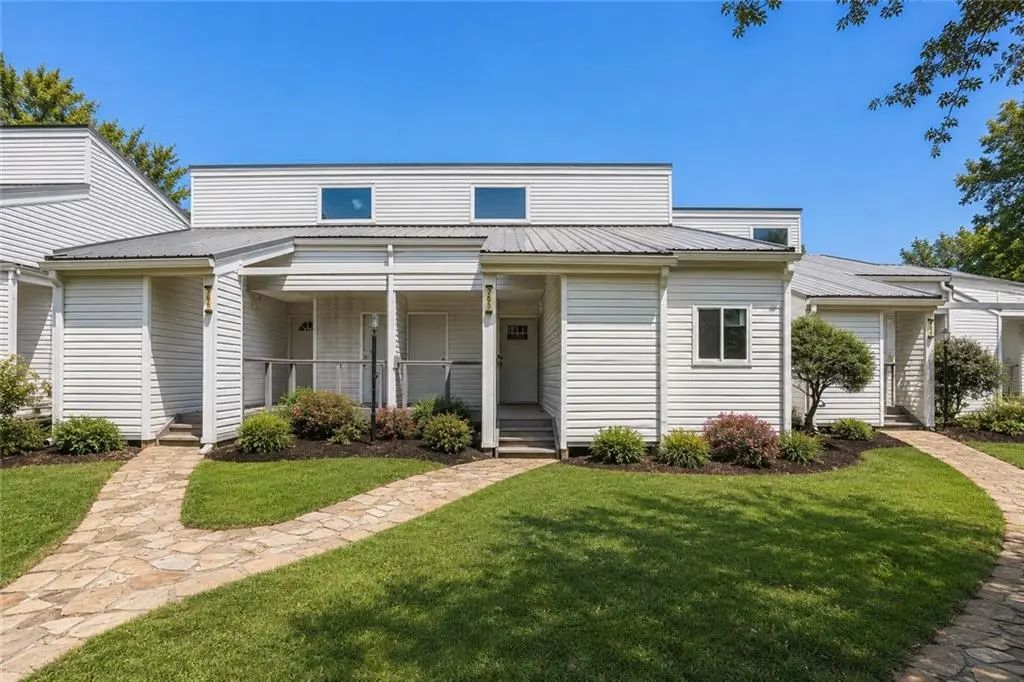 265 Clearview Court, Villa Rica