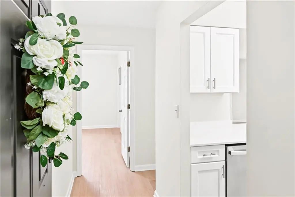 Unit B1007 - 300 Johnson Ferry Road Ne, Sandy Springs