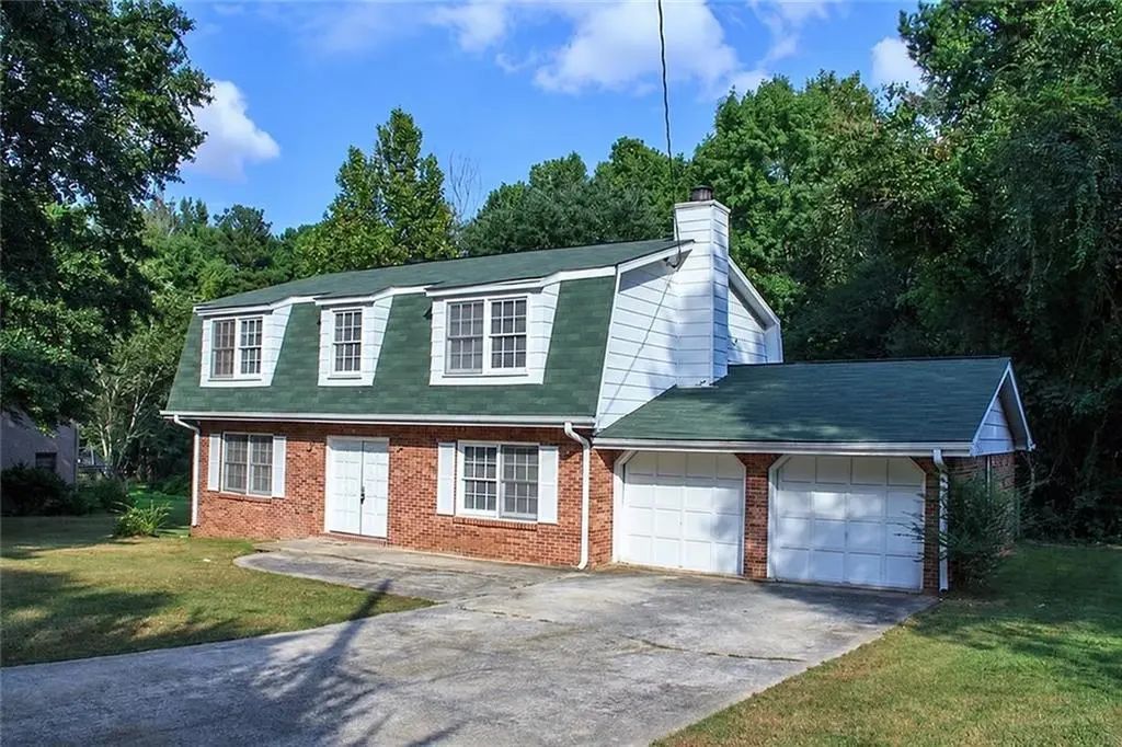 6202 Lance Lane, Riverdale