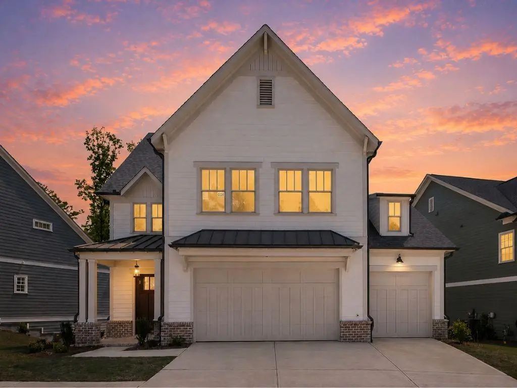 844 Lakemont Drive, Canton