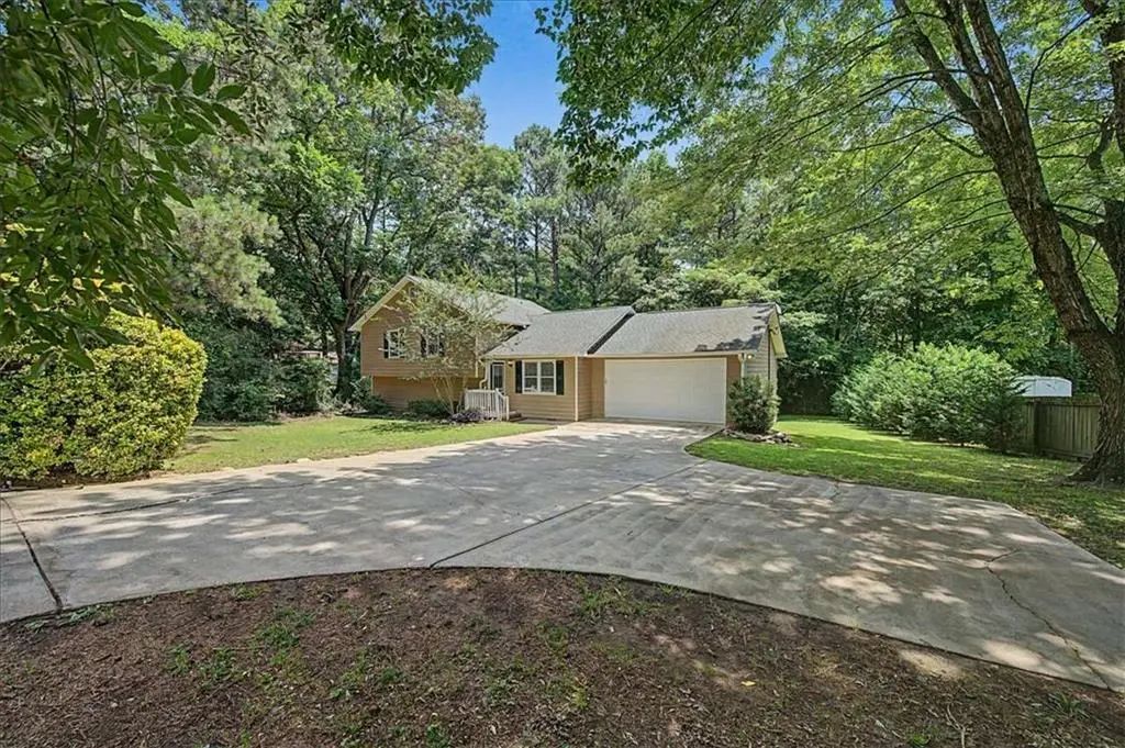 558 Peeples Valley Road Ne, Cartersville