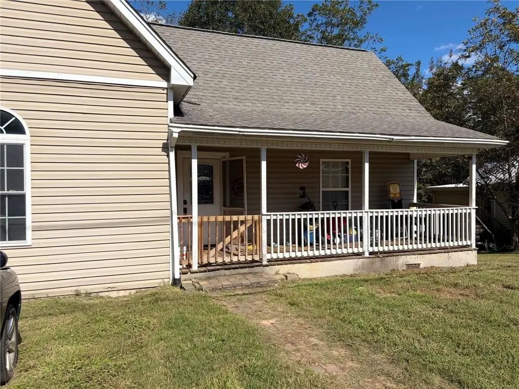 80 Baugh Street, Commerce