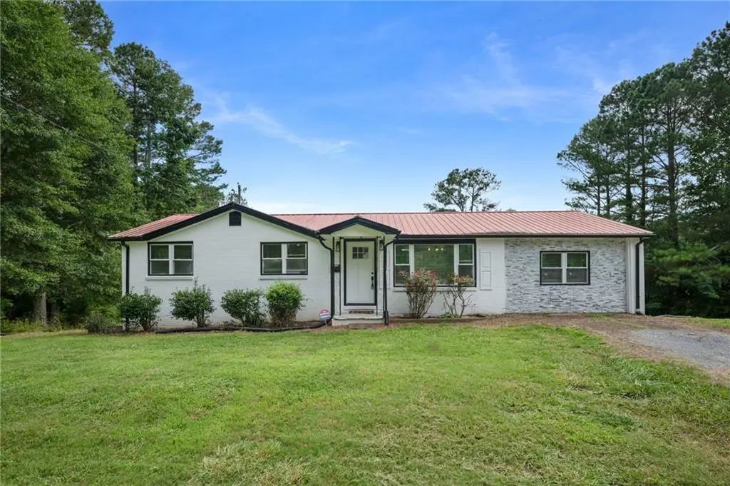 1945 Big Ridge Road, Talking Rock