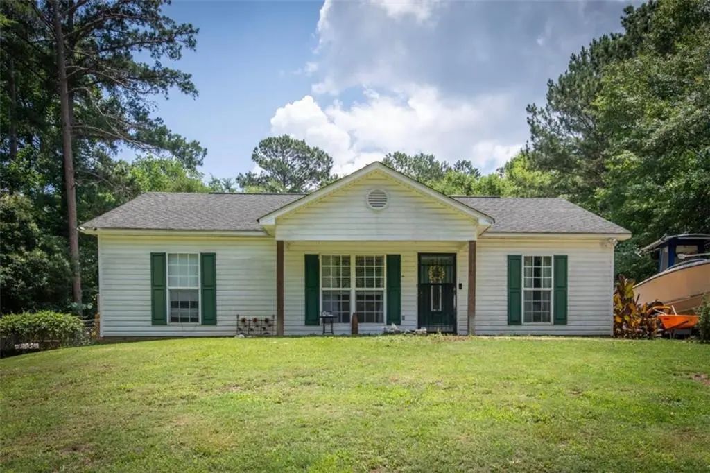 105 Pine Hill Road, LaGrange