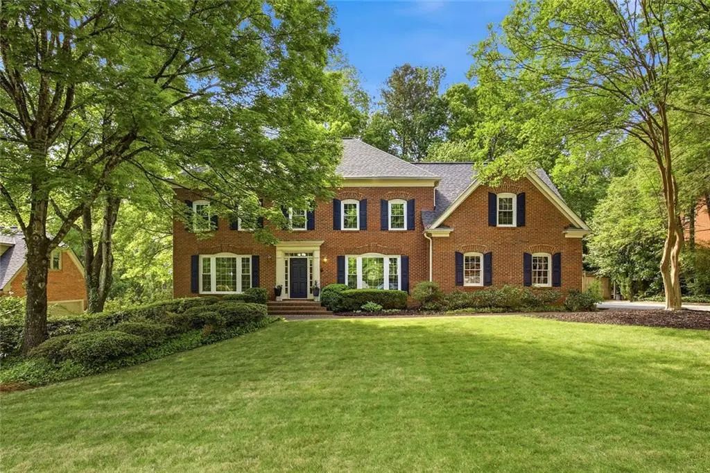 7525 S Spalding Lake Drive, Atlanta