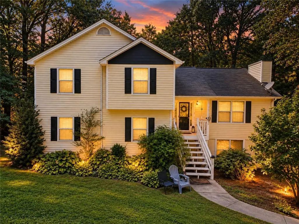 138 Mountain Oaks Drive, Carrollton