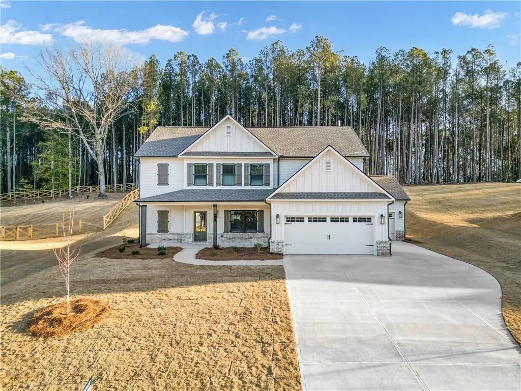 1175 Cherry Bark Court, Loganville