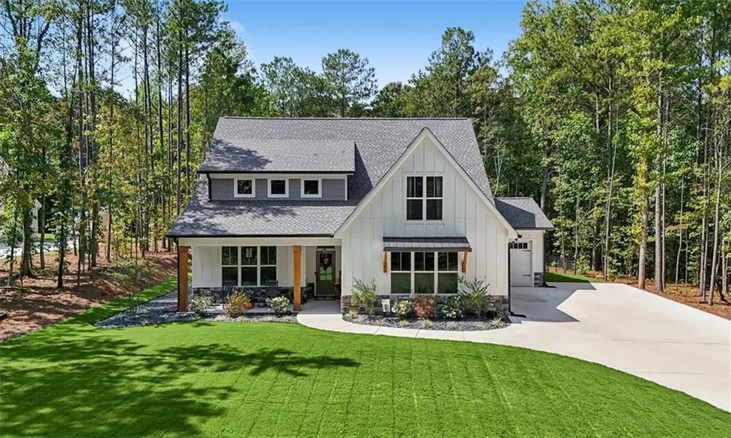6821 Phillips Mill Road, Douglasville