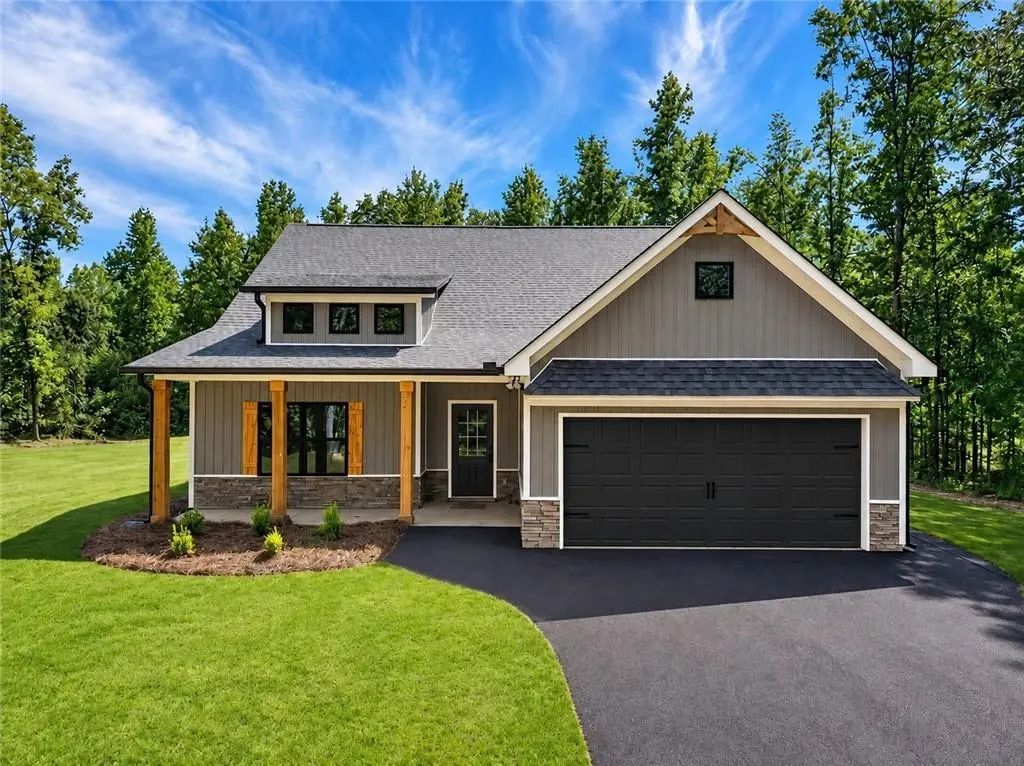 457 Relay Road, Silver Creek