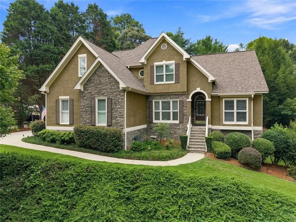 2045 Southers Circle, Suwanee