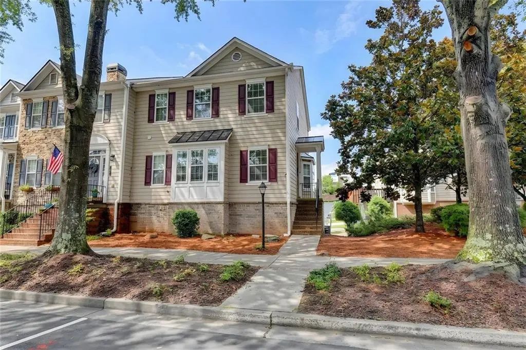 3761 Lake Point Boulevard, Suwanee
