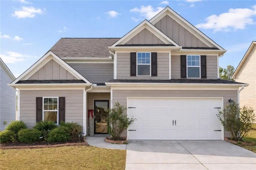 735 Walnut Creek Circle, Pendergrass