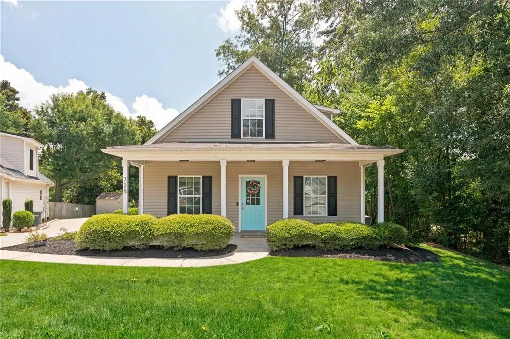 728 Skyview Drive Ne, Marietta