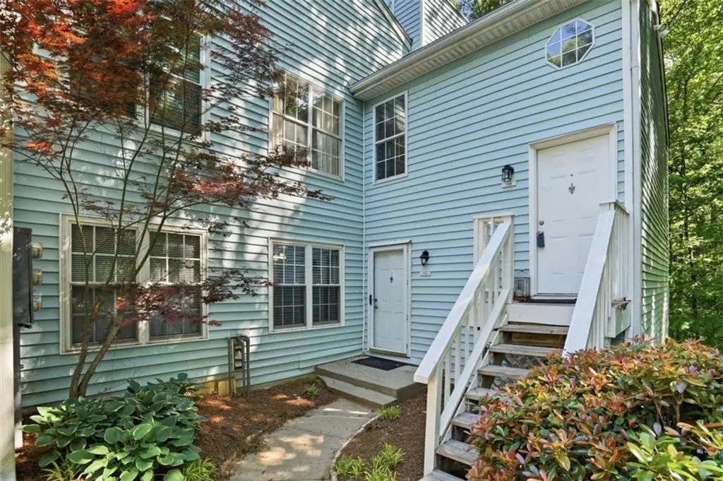 704 Glenleaf Drive, Peachtree Corners
