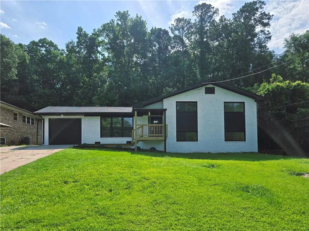 2400 Glenrock Drive, Decatur