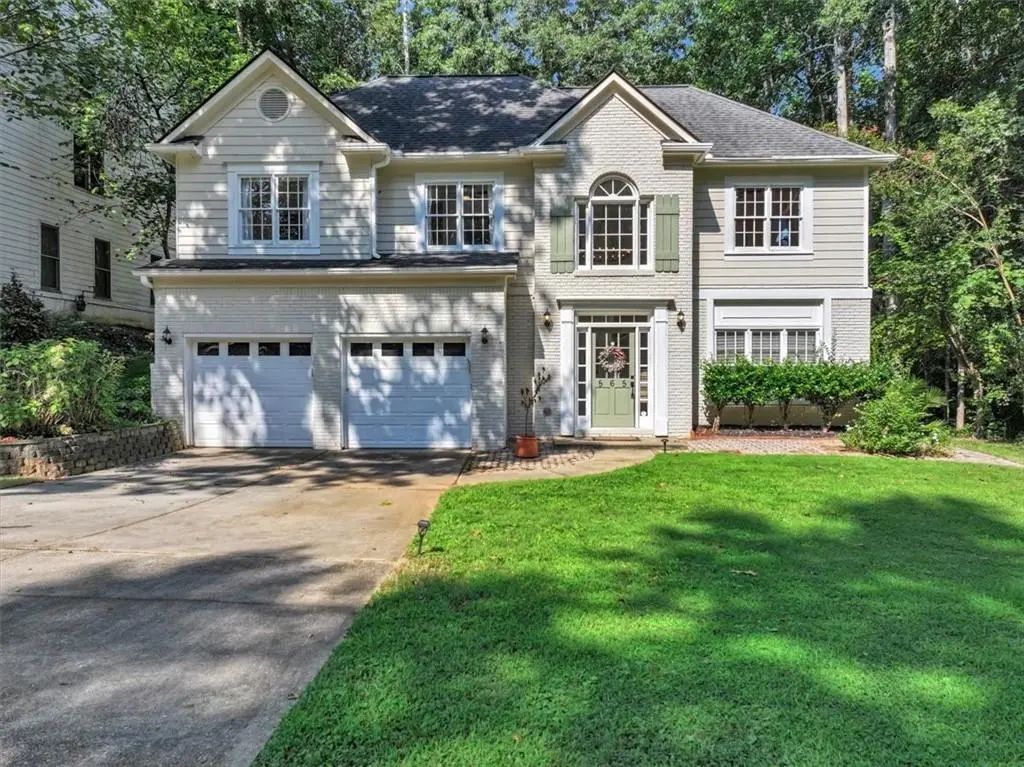 565 Fortune Ridge Road, Stone Mountain