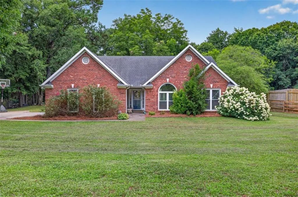 841 Highway 82, Winder