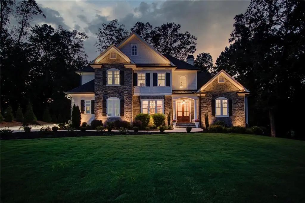 5392 Retreat Drive, Flowery Branch