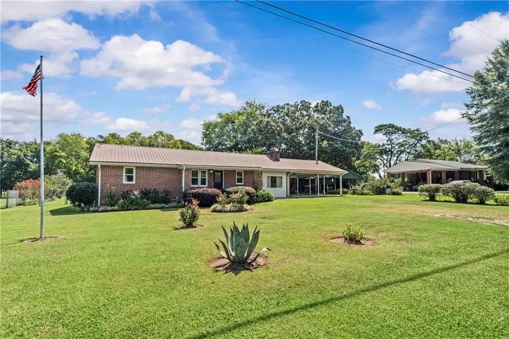 2342 Washington Highway, Elberton
