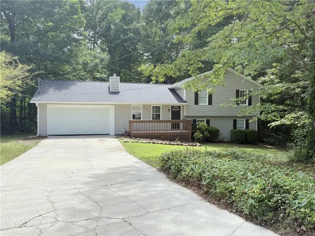 385 Nectarine Drive, Newnan