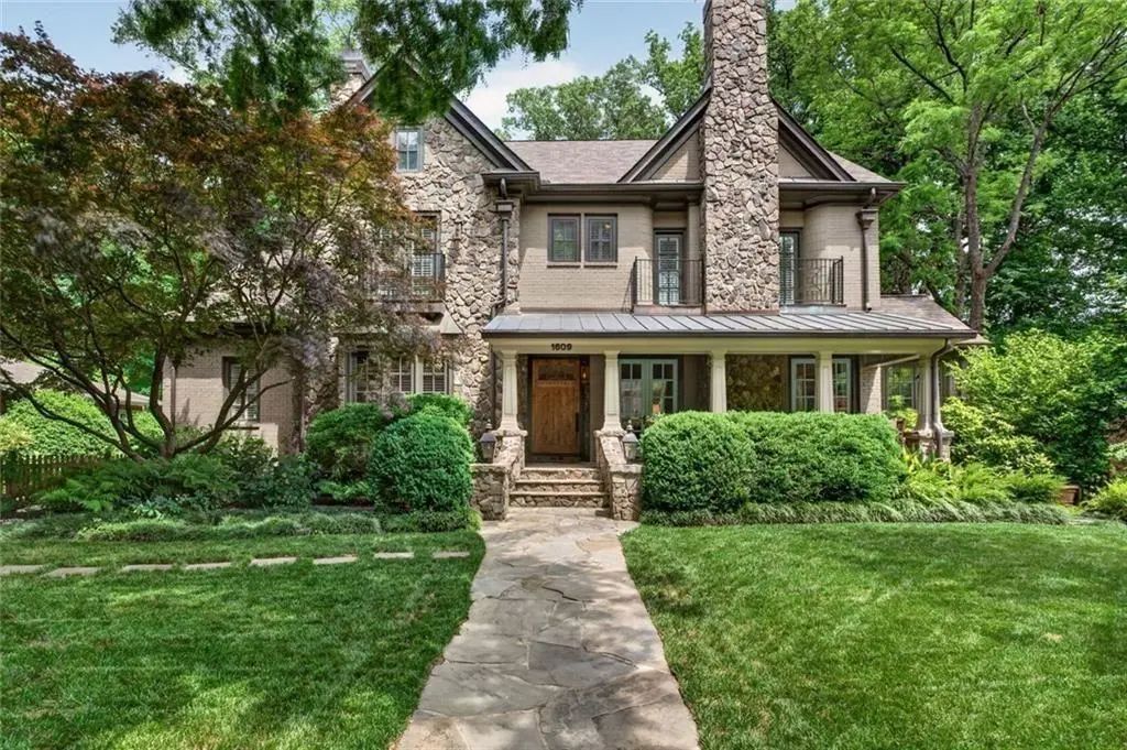 1609 Nottingham Way Ne, Atlanta