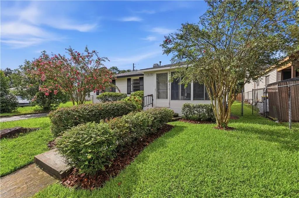 1229 E Bolton Street, Savannah