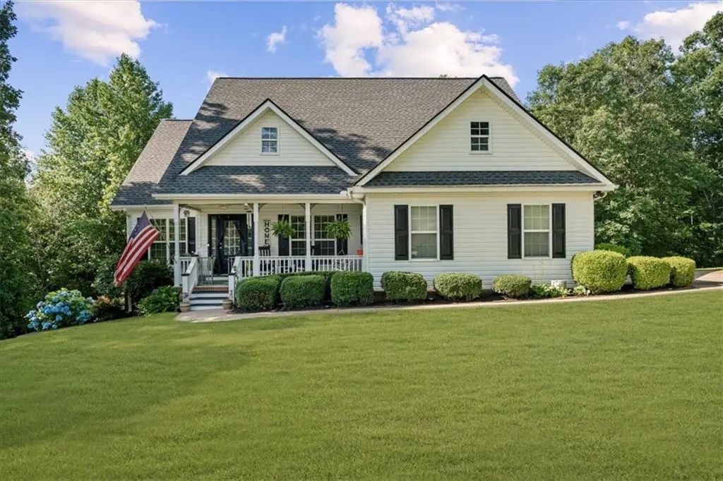 221 Timber Ridge Drive, Clarkesville