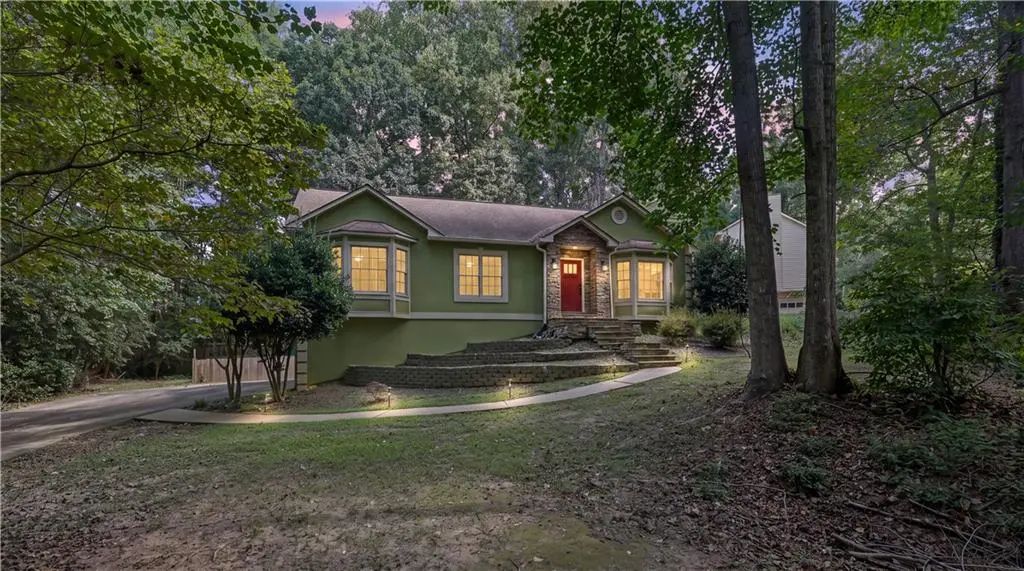 210 Crabapple Lane, Powder Springs