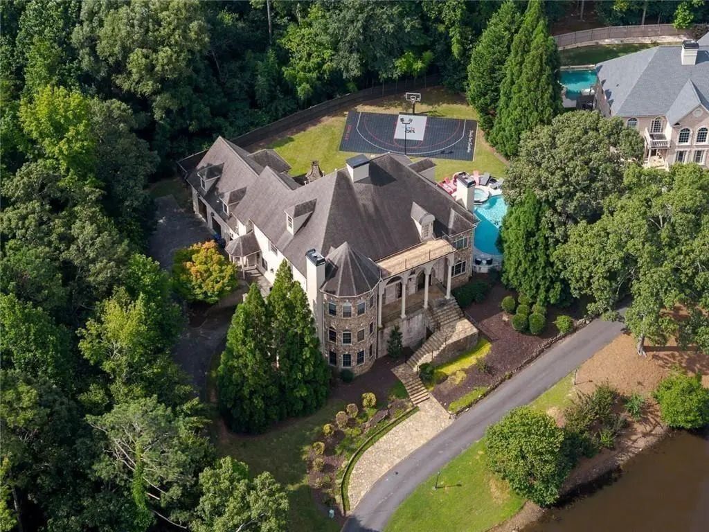 11140 W. Road, Roswell