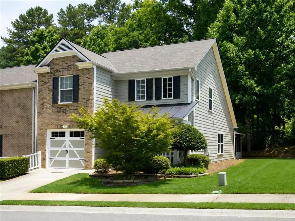 126 Oakview Passage, Canton