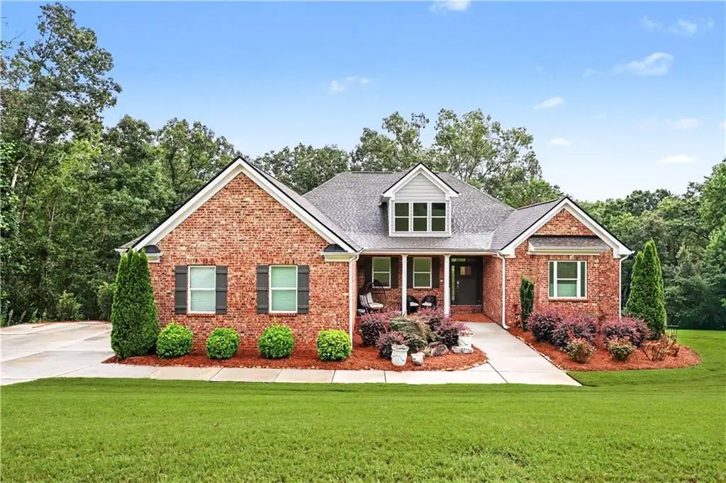 5171 Glen Forrest, Flowery Branch