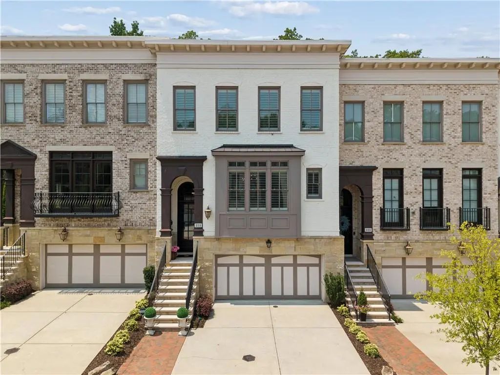 215 Marjean Way, Alpharetta