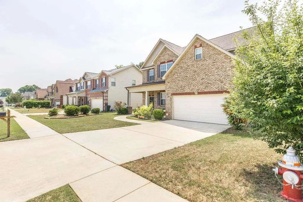 315 Deven Court, Warner Robins