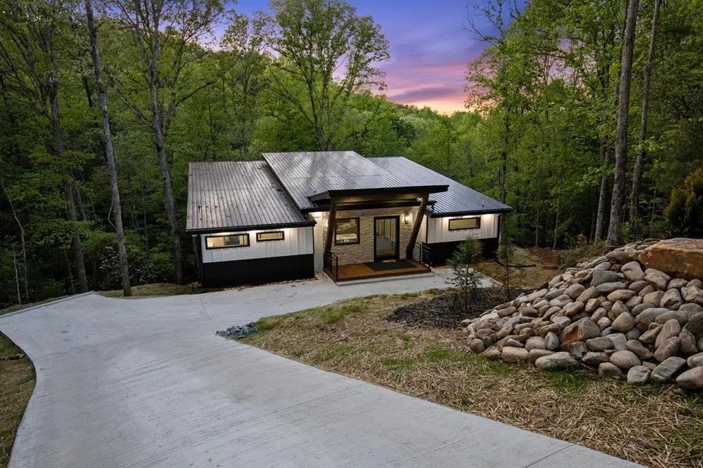148 Brookwood Drive, Blue Ridge