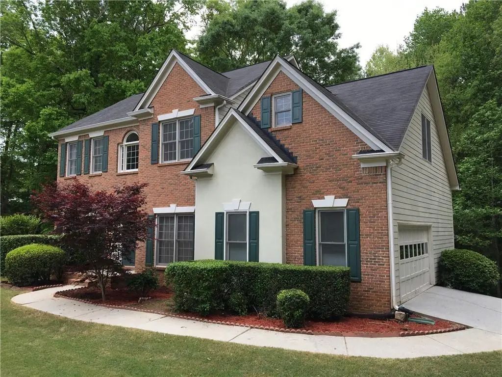 455 Summer Breeze Court, Alpharetta