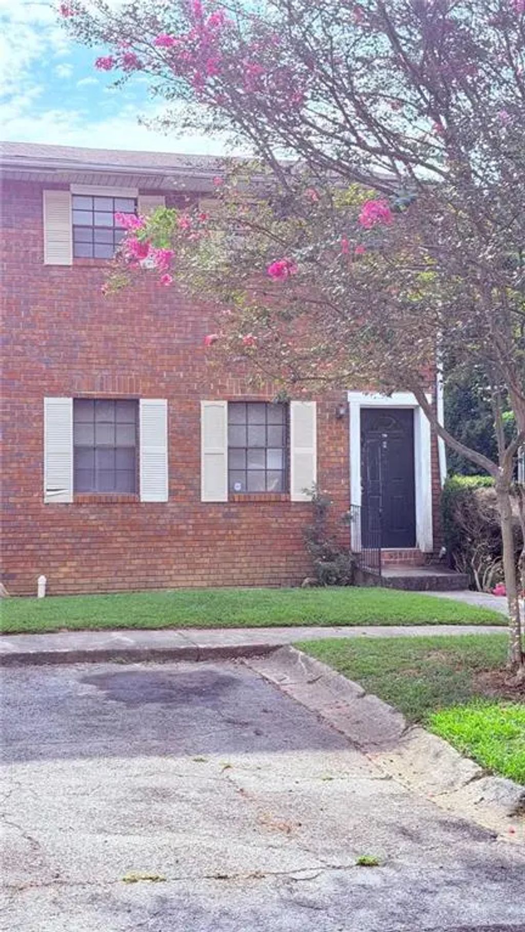 Unit 7h - 6354 Shannon Parkway, Atlanta