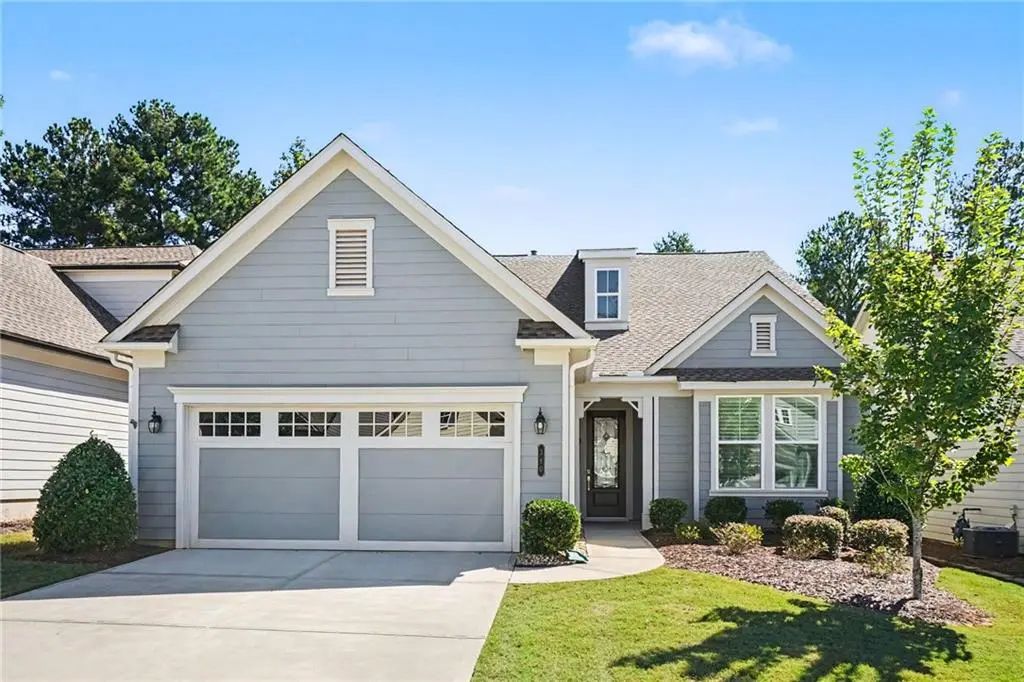 380 Falcon Way, Hoschton