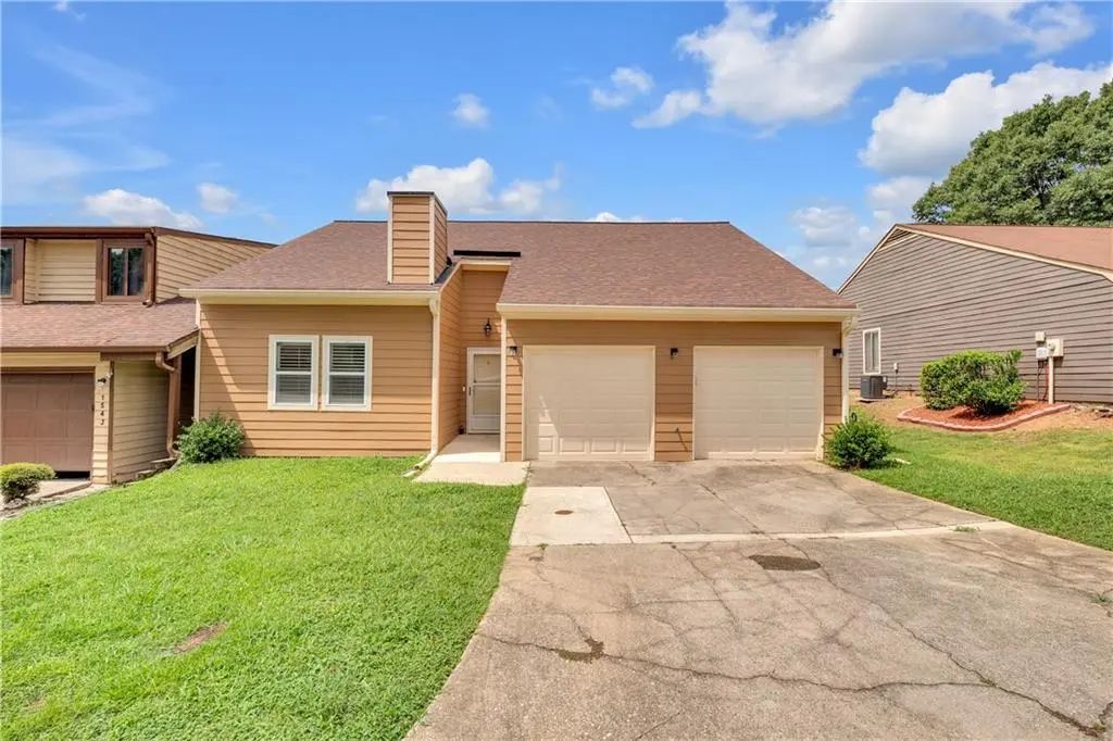 1541 Burnstone Drive, Stone Mountain
