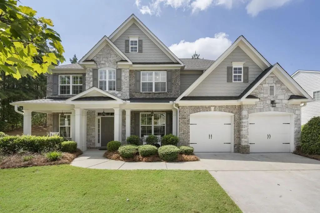 101 Lake Reserve Way, Canton