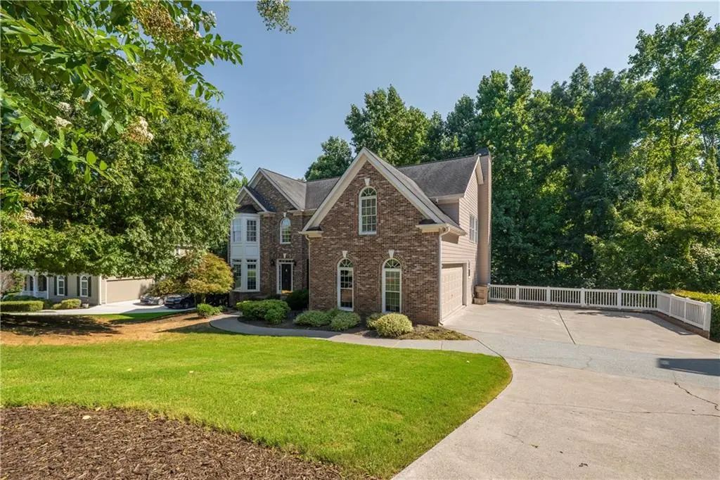 716 Settlers Crossing, Canton