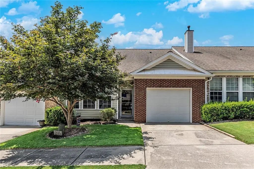 235 Riverstone Place, Canton