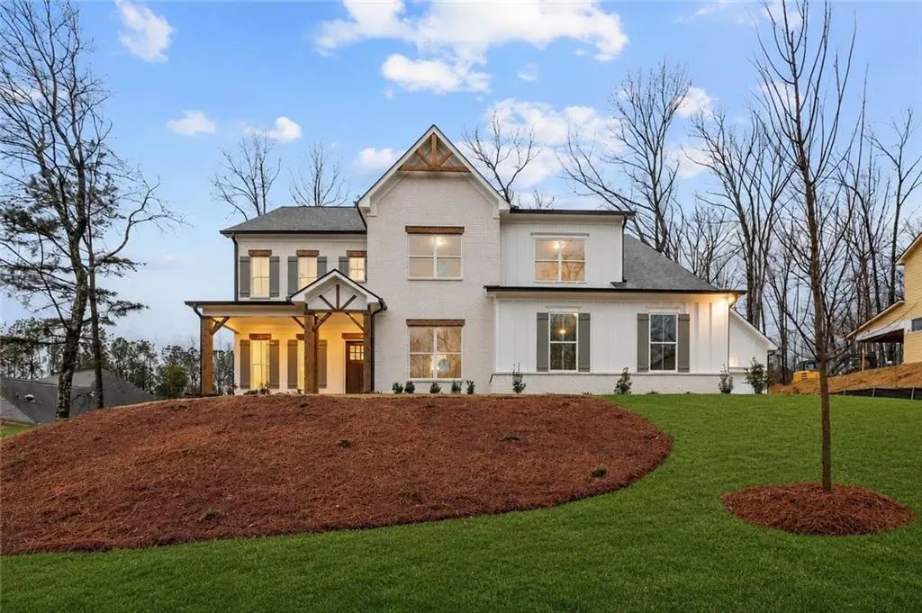 200 Knollwood Bend, Canton