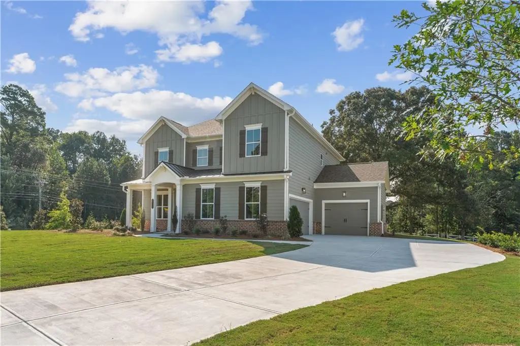 2711 Byess Court, Marietta