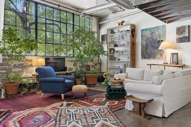 Unit 100 - 881 Memorial Drive, Atlanta