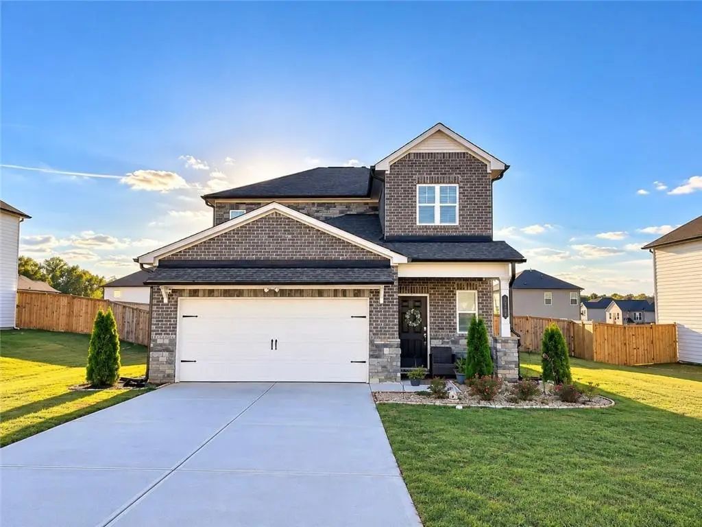 1241 Arnhem Drive Drive, Hampton