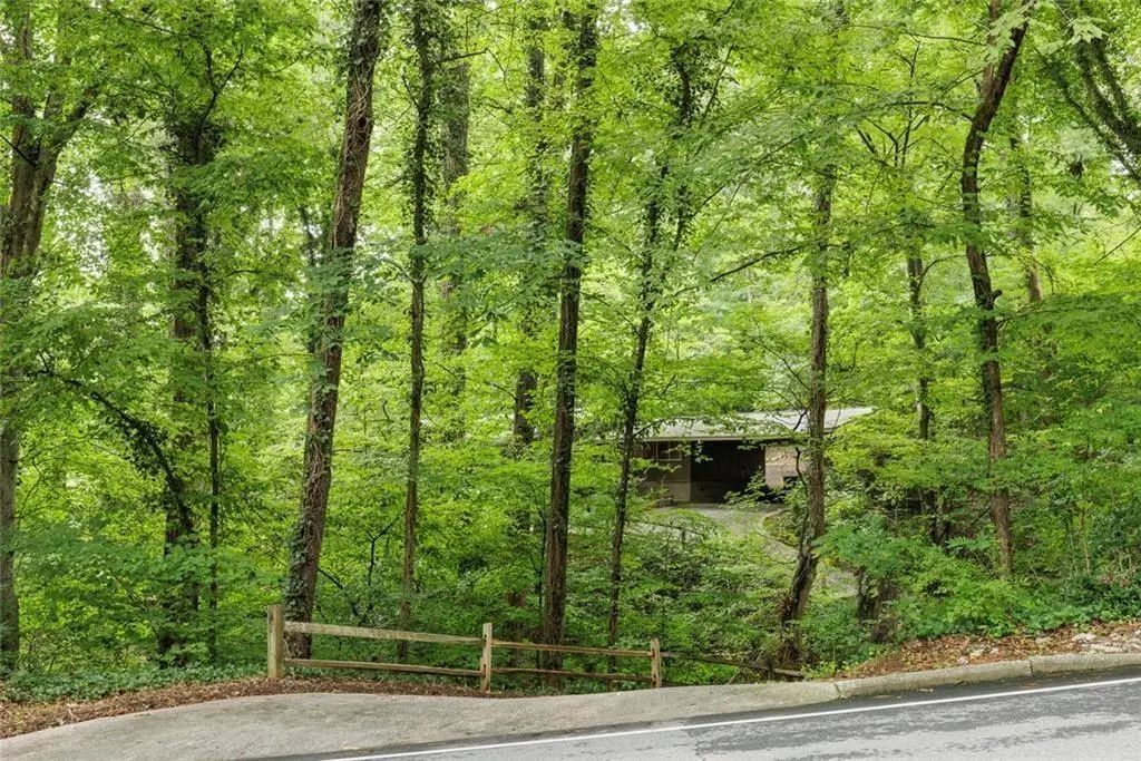 4961 Rebel Trail, Atlanta