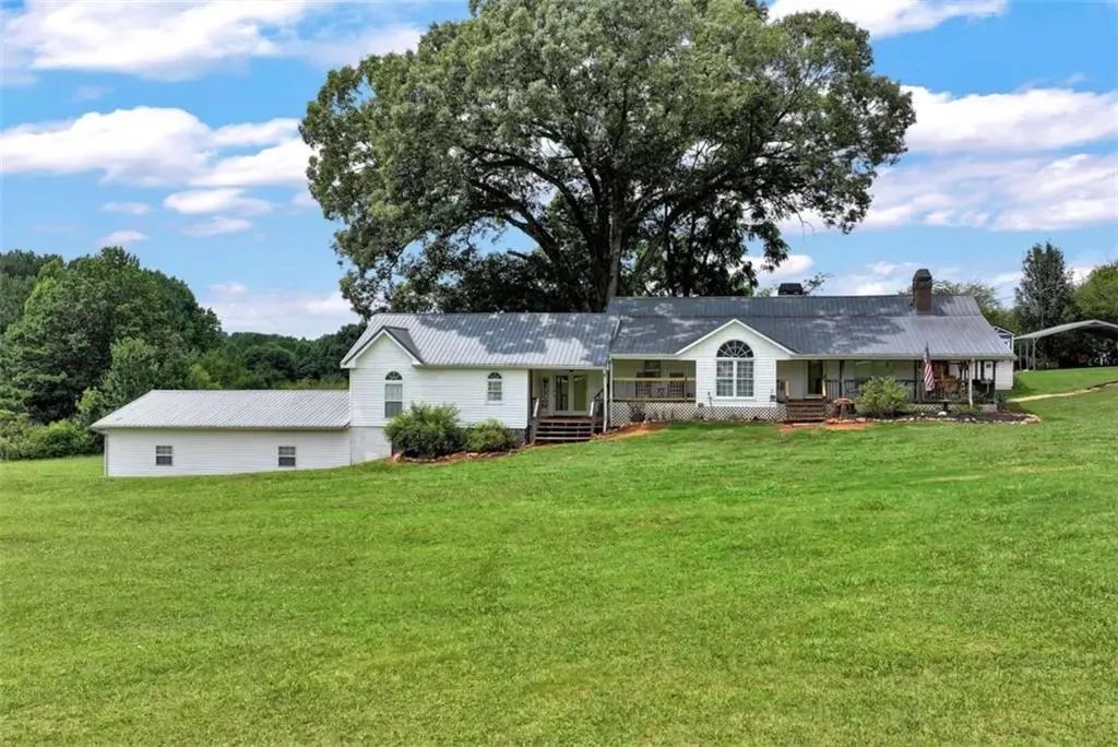 6009 Holly Springs Road, Pendergrass