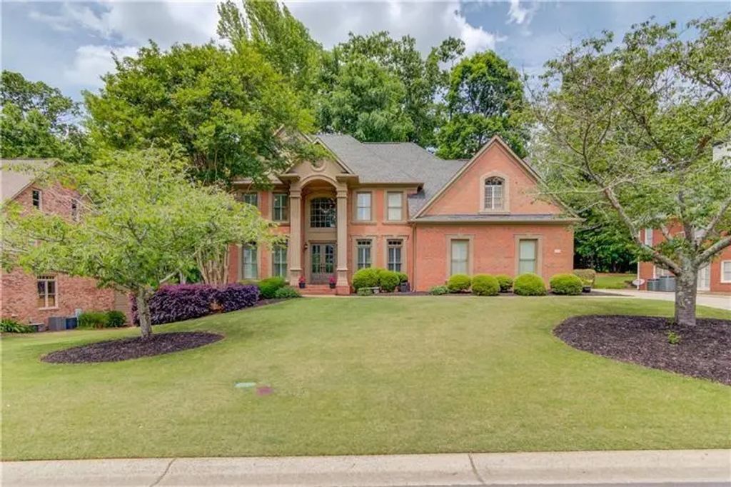 1363 Riverview Run Lane, Suwanee